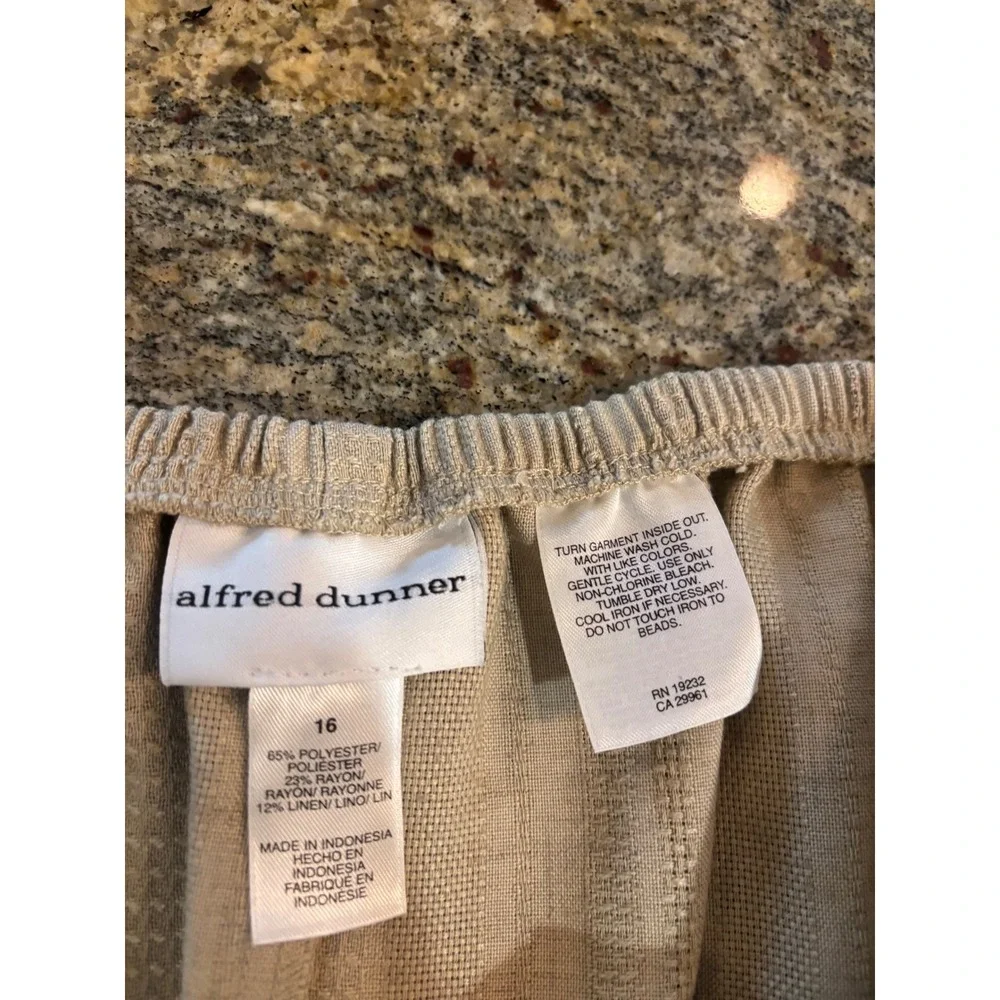Vtg Alfred Dunner Womens‎ Skirt Size 16 Beige Giraffe Embroidered Maxi Safari